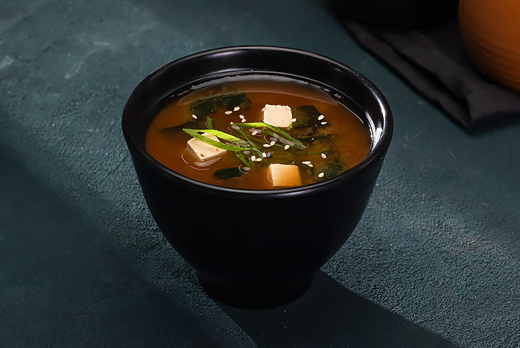 ���� ���